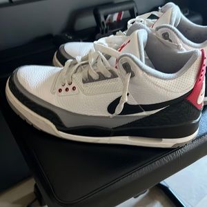 Jordan 3s Tinker edition. Only work once and in near perfect condition.